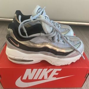 Nike air max metallic sneakers SZ 11